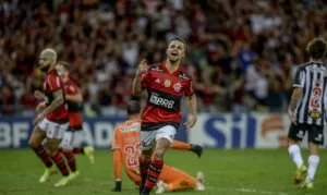 Leia mais sobre o artigo Brasileiro: Flamengo vence Atlético e mantém sonho pelo título