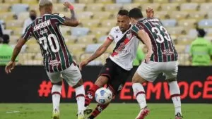 Leia mais sobre o artigo Fluminense e Atlético-GO empatam no Maracanã