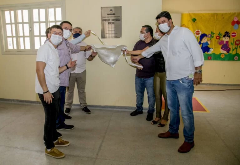 Prefeito entrega sede da Casa de Acolhimento Adiles de Figueiredo Ribeiro