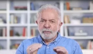 Leia mais sobre o artigo Modalmais: Lula mantém vantagem sobre Bolsonaro e lidera em todos os cenários em que é citado