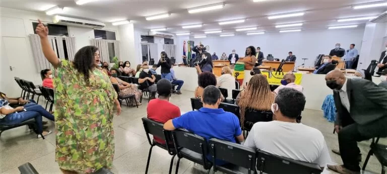 Ato na Câmara mostra a importância da união de todos contra a discriminação racial