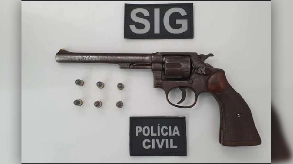 Você está visualizando atualmente Polícia Civil de Corumbá prende homem por posse ilegal de arma de fogo