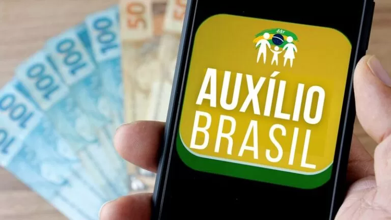 Caixa paga Auxílio Brasil para beneficiários com NIS final 3