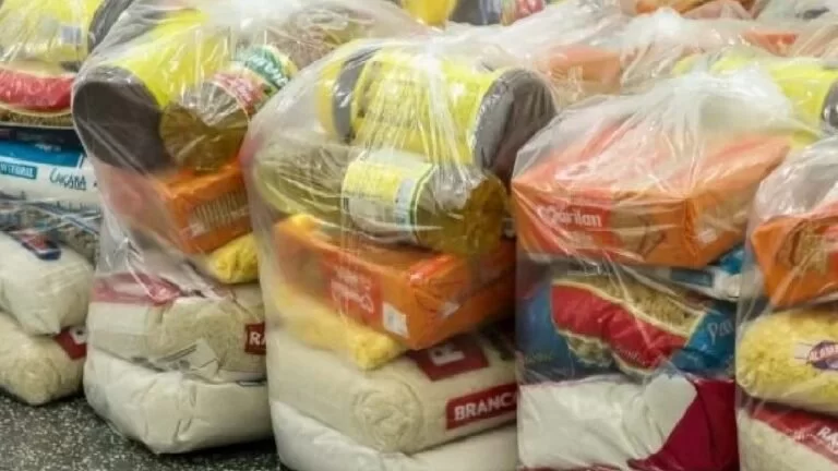 Cesta básica passa de R$ 700 no país; veja o custo nas capitais