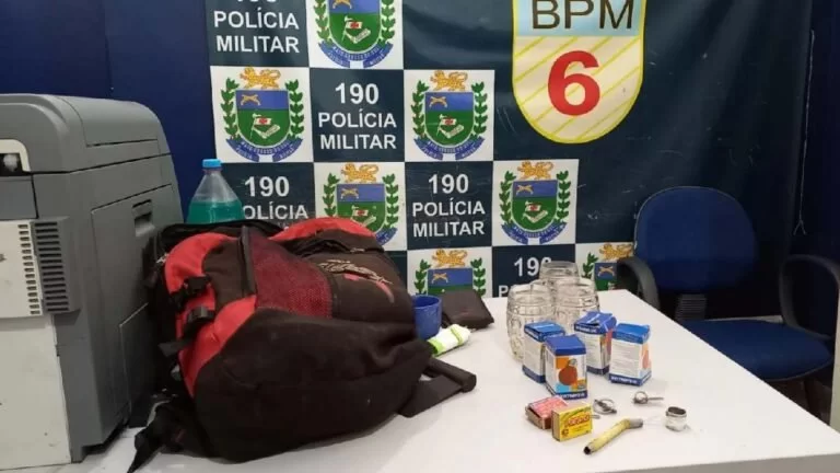 Ladrão é preso após pegar no sono dentro de autopeças que arrombou em Corumbá