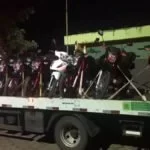 Dupla é presa em Campo Grande transportando 13 motos para vender na Bolívia