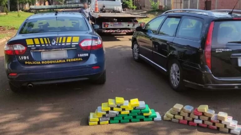 Veículo com placas de Corumbá é apreendido pela PRF com 60 KG de cocaína na BR-262