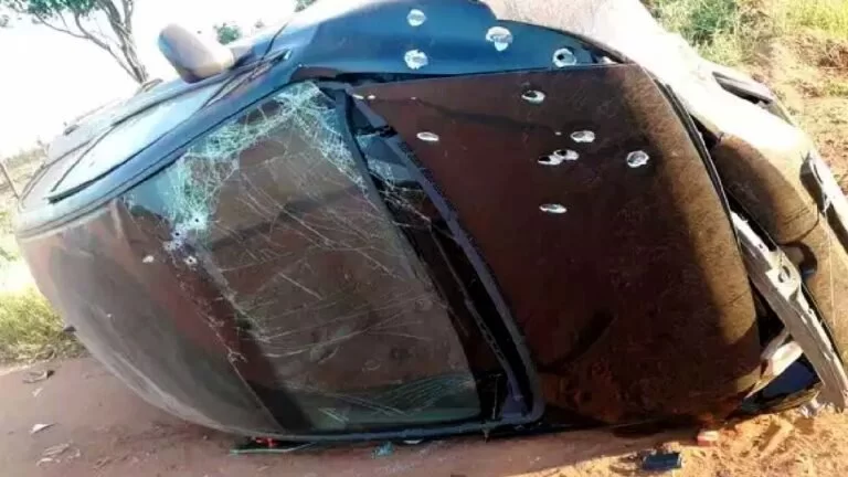 Vereador executado a tiros estava fugindo e capotou carro em estrada