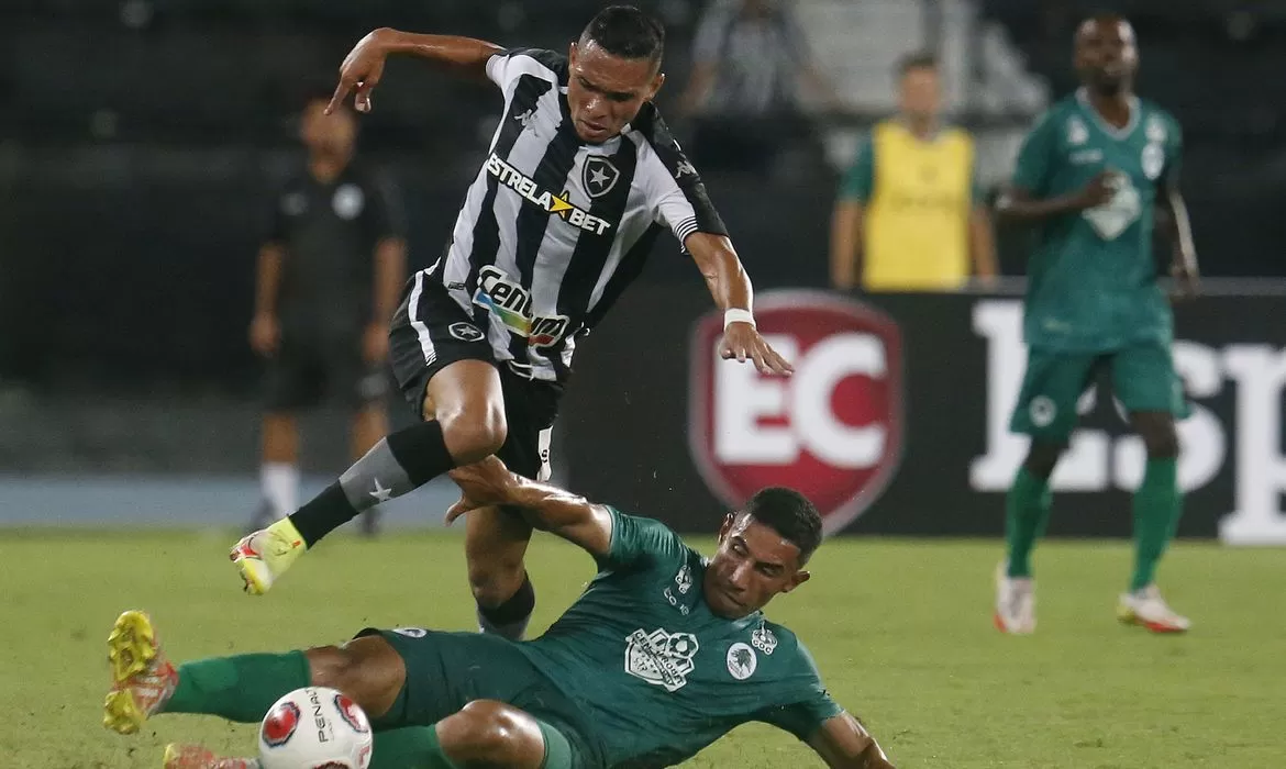 Você está visualizando atualmente Botafogo empata com Boavista na abertura do Carioca