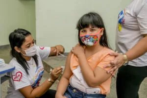 Leia mais sobre o artigo Corumbá recebe novo lote de vacinas contra Covid-19 pediátrica