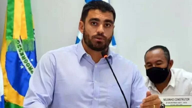 Vereador é preso após derrubar bebê de 1 ano e agredir esposa a chineladas