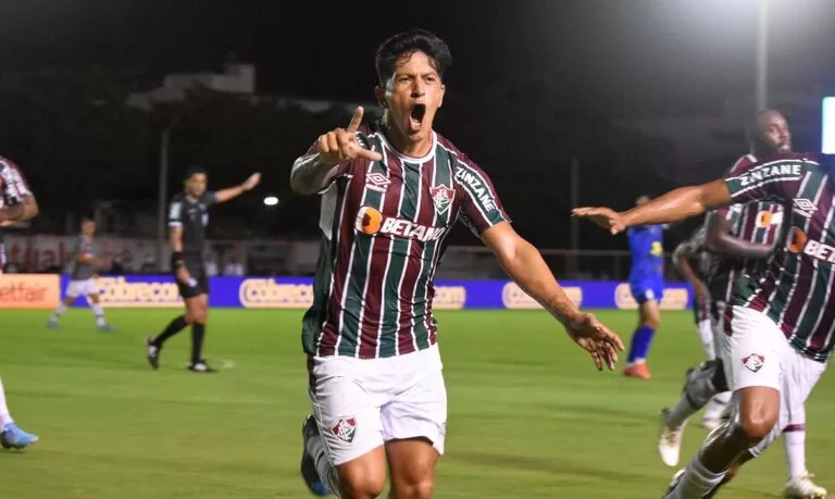 Em estreia de Fábio, Fluminense vence Audax com gol de Cano e entra no G4