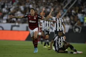 Leia mais sobre o artigo Sob olhar de Textor, Flamengo domina Botafogo, vence e chega à 2ª posição