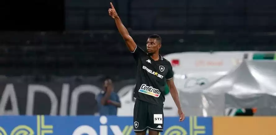 Leia mais sobre o artigo Botafogo sai atrás, mas reage, goleia Madureira e segue invicto no Carioca