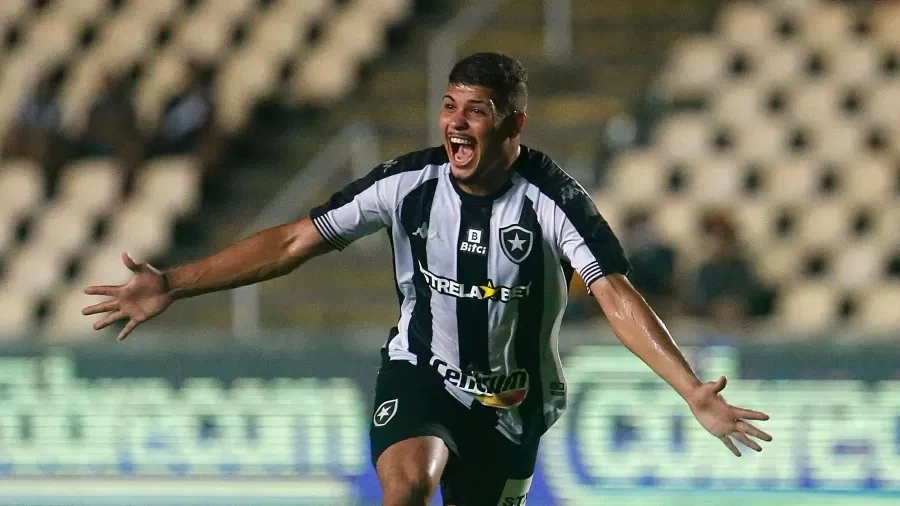 Você está visualizando atualmente Botafogo vence o Vasco em clássico no Maranhão, com gol do ‘touro’ Erison