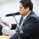 Vereador cobra explicações por “atraso” de dois anos em salários de ortopedistas na Santa Casa