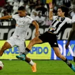 Flu cresce no fim, vence o Botafogo com gol de Arias e se aproxima da final