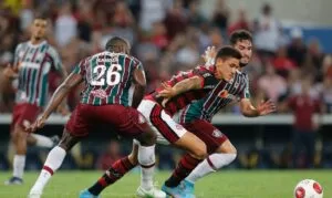 Leia mais sobre o artigo Fluminense e Flamengo jogam no Maracanã pelo título do Carioca