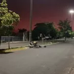 Mulher morre após cair de motocicleta na Avenida rio Branco