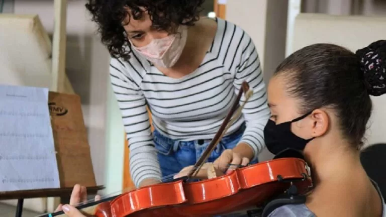 Moinho Cultural está com vagas abertas para oficina de música