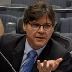 Paulo Duarte solicita informações sobre aumento no valor das refeições na UFMS