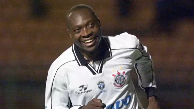 Morre aos 55 anos, ídolo do Corinthians Freddy Rincón