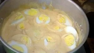 Leia mais sobre o artigo Opção barata em tempos de altas no preço da carne, aprenda receita de Strogonoff de ovo cozido
