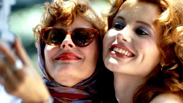 Seleção de filmes e séries em plataformas digitais, feita pelo “Via Streaming”