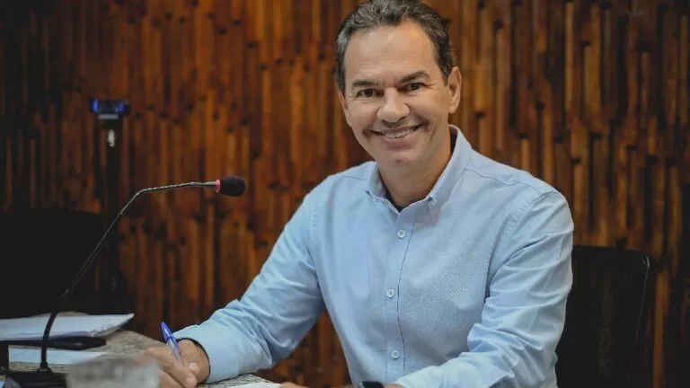 Marquinhos defende apoio maior do Governo do Estado para garantir saúde eficiente à população