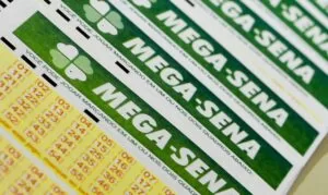 Leia mais sobre o artigo Mega-Sena acumula e próximo concurso deve pagar R$ 55 milhões