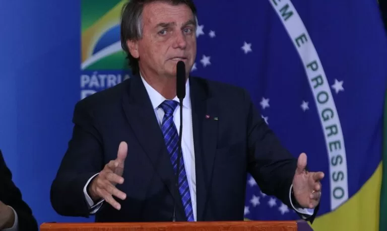 Maioria dos brasileiros diz não confiar em Bolsonaro, aponta Datafolha