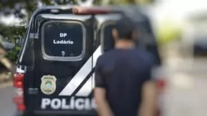 Leia mais sobre o artigo Membro de facção criminosa é preso acusado de roubos de motos na região de Corumbá e Ladário