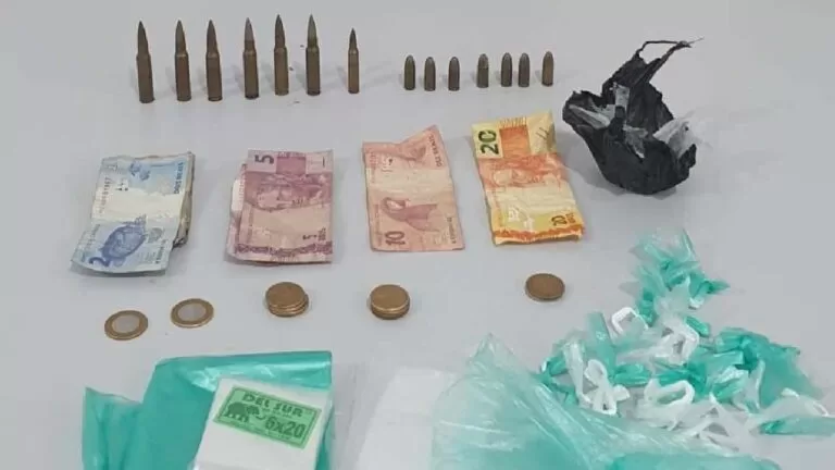 Polícia Civil fecha boca de fumo a apreende munições no bairro Aeroporto