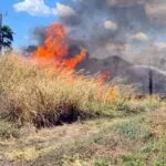 Bombeiros seguem combate ao fogo que avança sobre o Pantanal