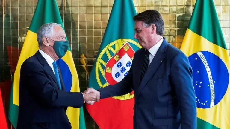 Presidente de Portugal confirma agenda com Lula e irritado Bolsonaro cancela almoço