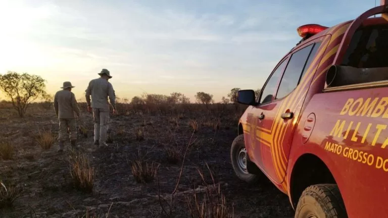 Combate e monitoramento de incêndios prosseguem no Pantanal