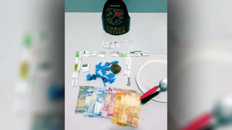 Após denúncia, Força Tática prende duas pessoas em “boca de fumo” no Centro América