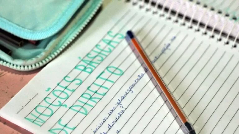 Aprovado projeto para inclusão do ensino sobre a Constituição da República nas escolas de MS