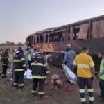 Duas pessoas morreram e 20 ficam feridas em acidente com ônibus que saiu de Corumbá para SP