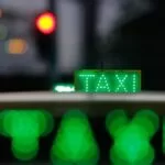 Auxílio Taxista começa a ser pago com parcela dobrada