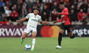 Leia mais sobre o artigo Palmeiras e Athletico-PR decidem primeiro finalista da Libertadores