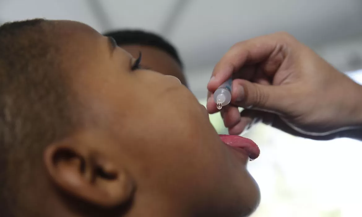 Você está visualizando atualmente Campanha de vacinação contra a pólio termina hoje