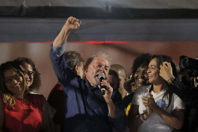 Você está visualizando atualmente Escolhido por 60 milhões de pessoas, Lula é o presidente mais votado da história