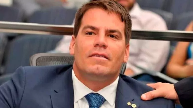 Acuado por denúncias Contar foge de debate e deixa eleitor sem respostas