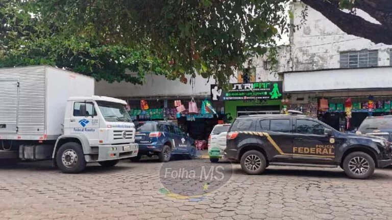 Receita Federal e PF apreendem mais de 500 mil em mercadorias no comercio de Corumbá