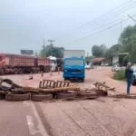 Manifestantes bloqueiam acesso a BR-262 em Corumbá; MS tem 22 pontos de interdição