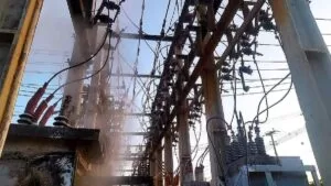 Leia mais sobre o artigo Explosão em subestação de energia assusta moradores de Coxim | vídeo