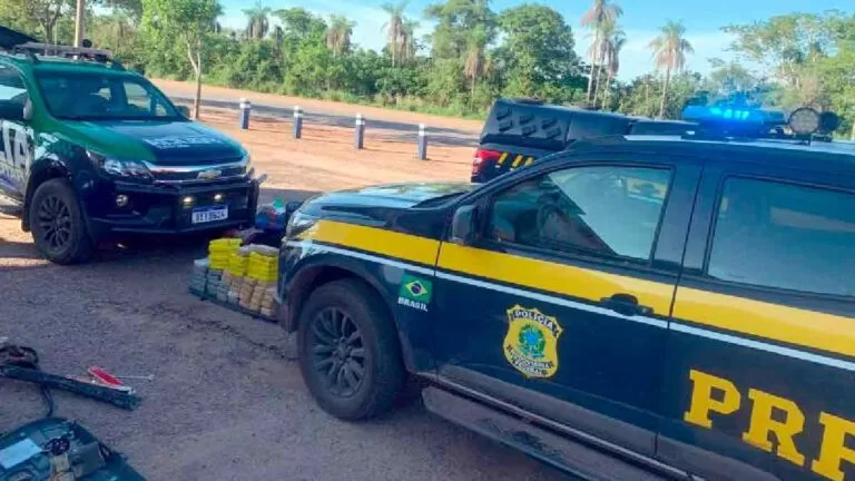 Boliviano é preso pela PRF e PMA transportando mais de 54 Kg de cocaína na BR-262