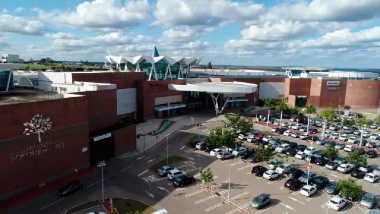 Funtrab seleciona candidatos para trabalhar no shopping Bosque dos Ipês em Campo Grande