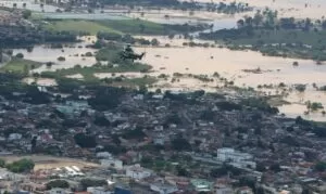 Leia mais sobre o artigo Brasileiro já pode receber alertas de desastres naturais por WhatsApp